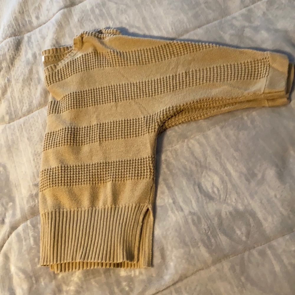 Liz Claiborne Tan Petite Medium Sweater